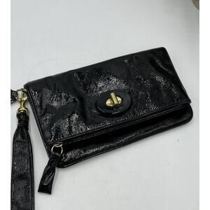 COACH 42437 Gloss Patent Leather‎ Resort Foldover Clutch/ Wristlet